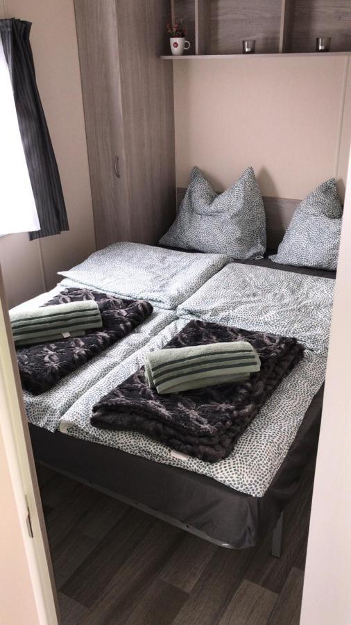 Luxe Chalet Op Camping Duindoorn, Ijmuiden Aan Zee, In De Buurt Van F1 Circuit Zandvoort En Bloemendaal Op Loopafstand Strand 外观 照片